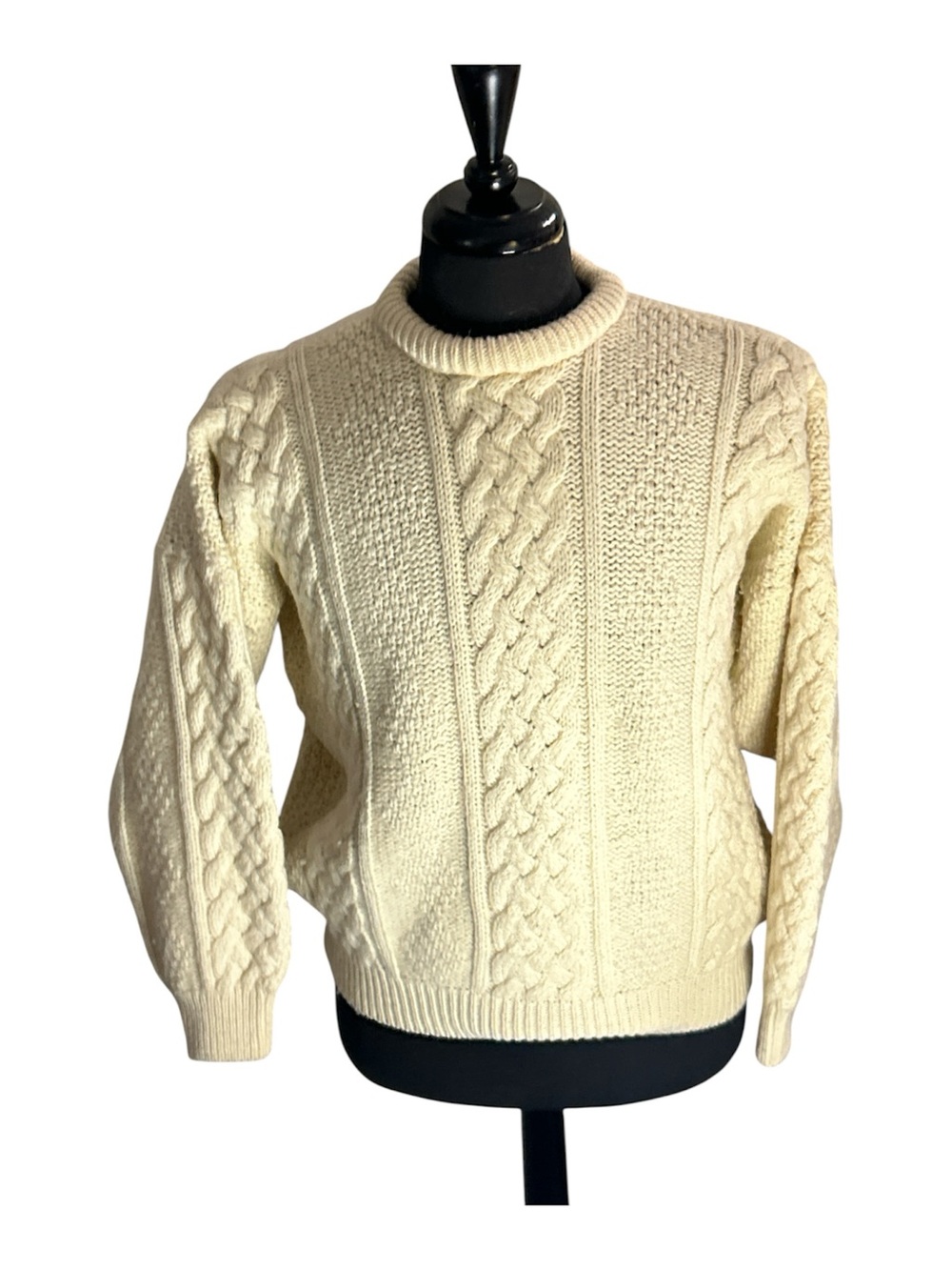 Vintage Pure New Wool Aran Cable Knit Fisherman Sweater Cream Made in U.K.